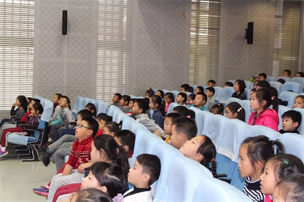 童程童美智能機器人編程課走進北大附小！和同學們一起感受科技魅力！